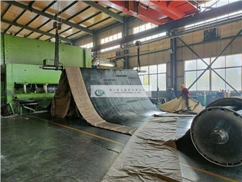 السد المطاطي القابل للنفخ